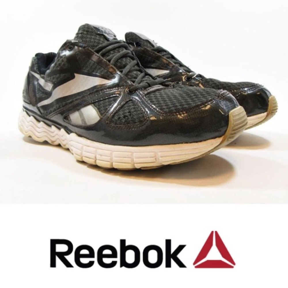 Mens running Sneakers by Reebok are in excellent condition. Size 9.5